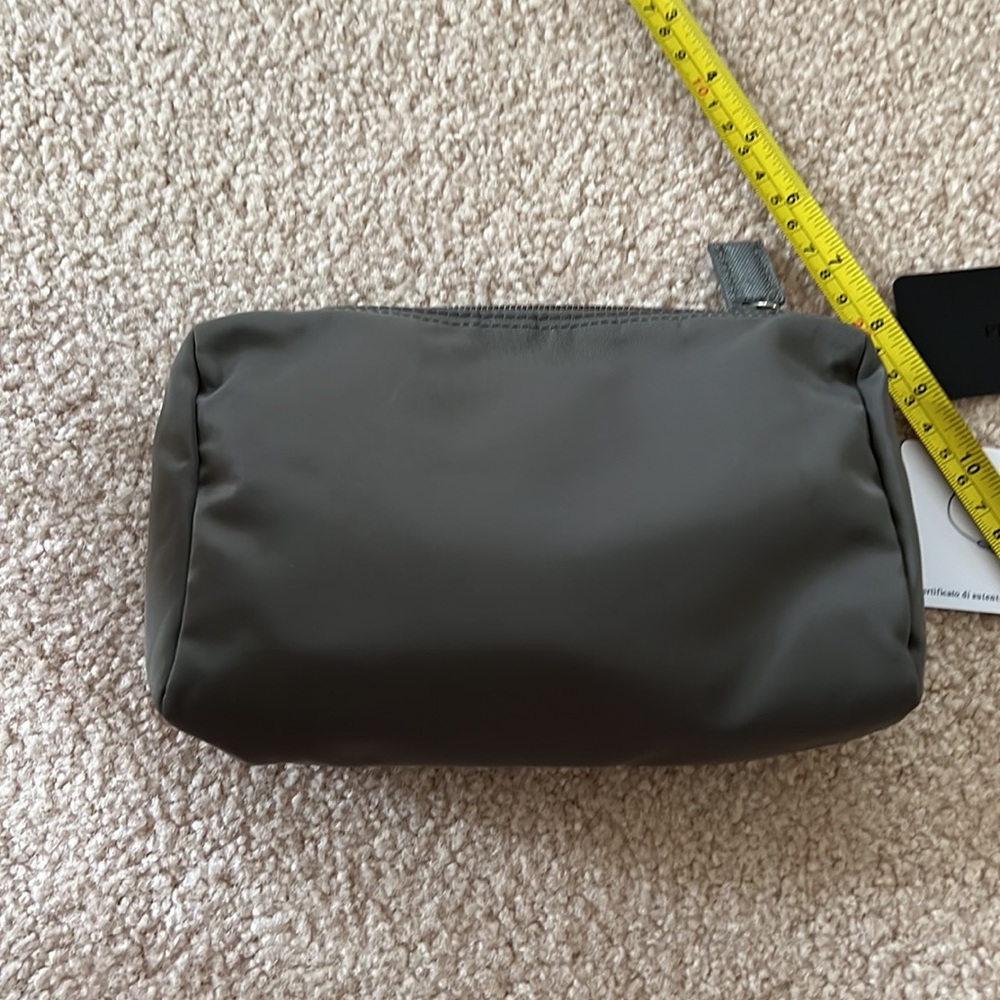 Rare Grey Nylon Prada Pouch - Picture 4 of 7